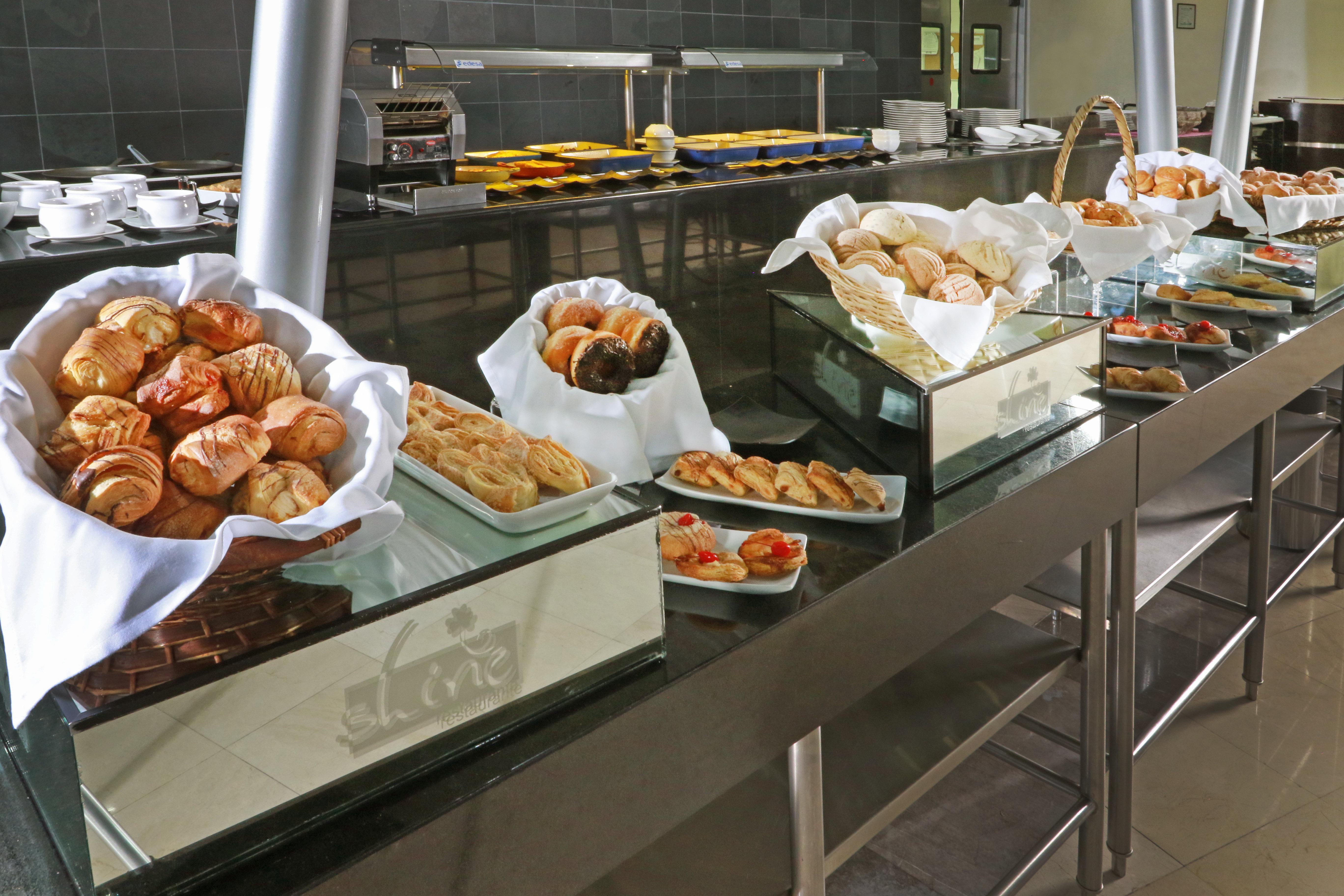מלון Crowne Plaza Leon By Ihg מראה חיצוני תמונה
